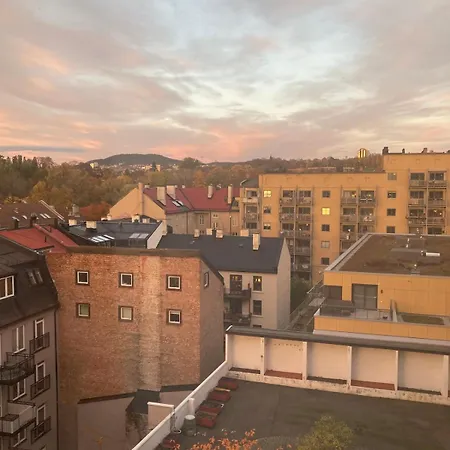 The Nest - Feels Like - Quiet And Bright * Oslo